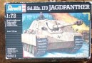 Сглобяем танк Jagdpanther Sd.Kfz.173 друг декал-  1:72